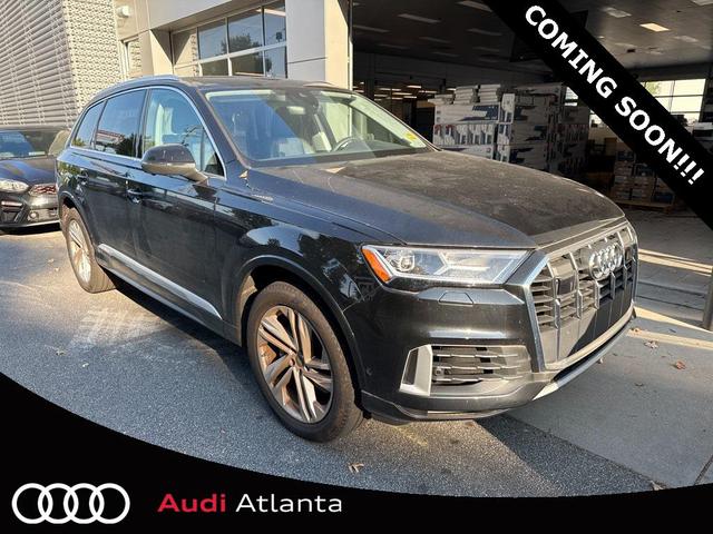 Photo of 2023 Mythos Black Metallic Audi Q7