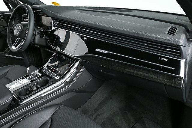 Photo of 2025 Samurai Gray Metallic Audi Q7