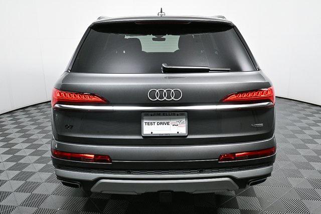 Photo of 2025 Samurai Gray Metallic Audi Q7