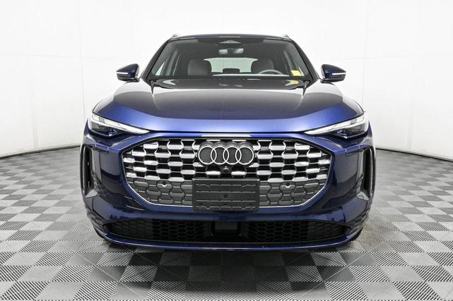 Photo of 2025 Navarra Blue Metallic Audi Q5