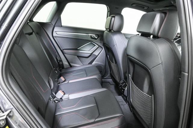 Photo of 2025 Daytona Gray Pearl Effect Audi Q3