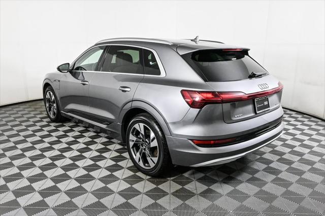Photo of 2023 Gray Metallic Audi e-tron