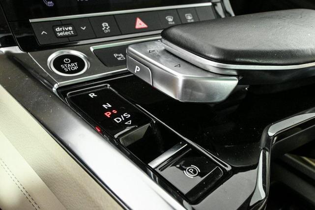 Photo of 2023 Gray Metallic Audi e-tron
