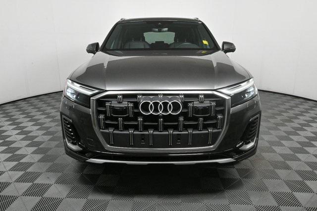 Photo of 2025 Samurai Gray Metallic Audi Q7