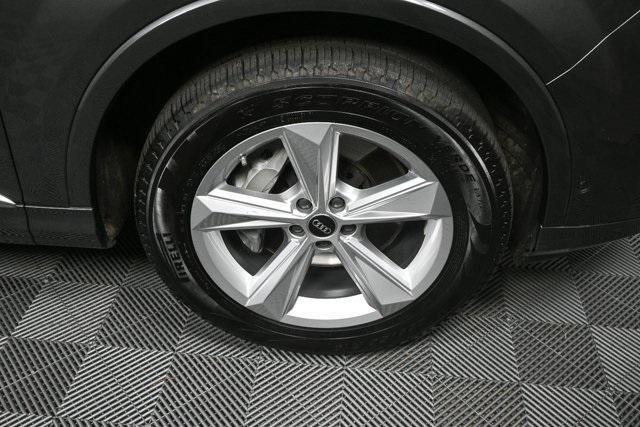 Photo of 2025 Samurai Gray Metallic Audi Q7