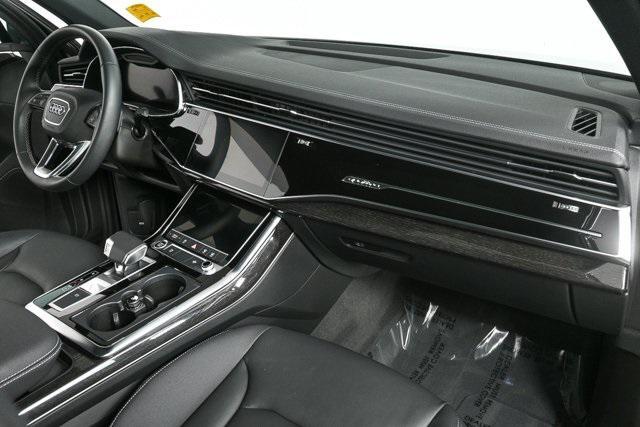 Photo of 2025 Samurai Gray Metallic Audi Q7