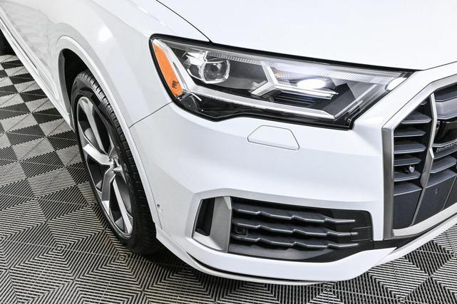 Photo of 2022 Glacier White Audi Q7