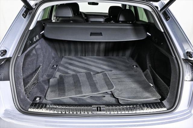 Photo of 2022 Silver Metallic Audi e-tron