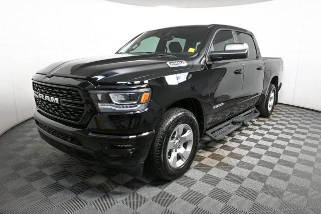 Photo of 2024 Diamond Black Crystal Pearlcoat RAM 1500