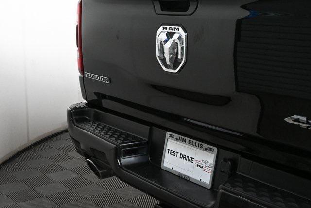 Photo of 2024 Diamond Black Crystal Pearlcoat RAM 1500