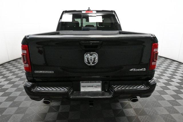 Photo of 2024 Diamond Black Crystal Pearlcoat RAM 1500