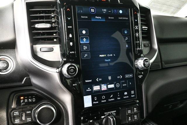 Photo of 2024 Diamond Black Crystal Pearlcoat RAM 1500