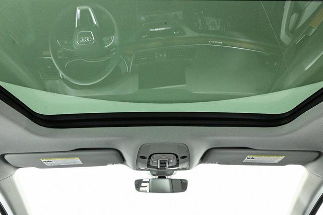 Photo of 2021 Florett Silver Metallic Audi Q5