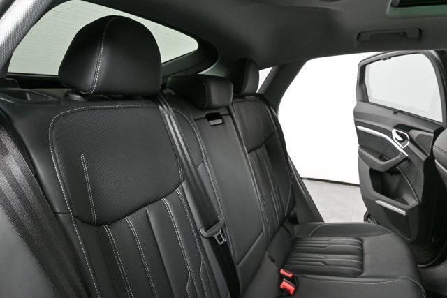 Photo of 2022 Black Metallic Audi e-tron Sportback