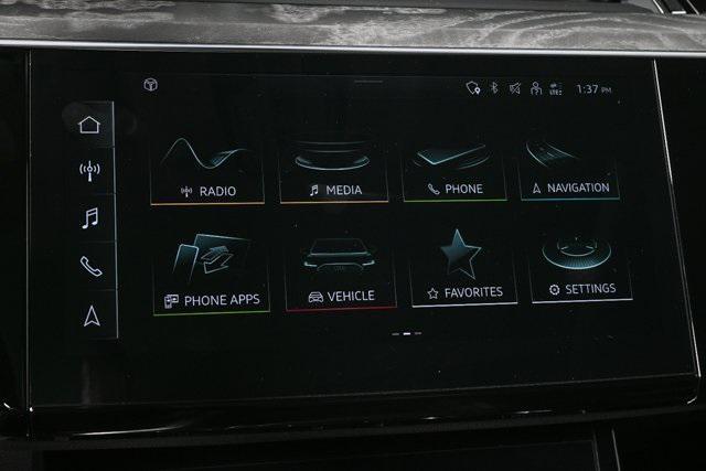 Photo of 2022 Black Metallic Audi e-tron Sportback