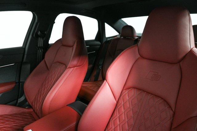Photo of 2025 Glacier White Audi S6