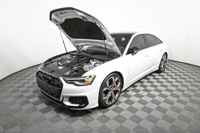 Photo of 2025 Glacier White Audi S6