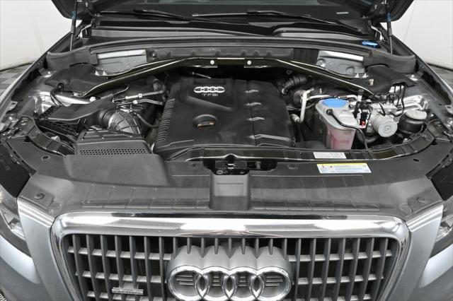 Photo of 2012 Monsoon Gray Metallic Audi Q5