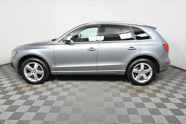 Photo of 2012 Monsoon Gray Metallic Audi Q5