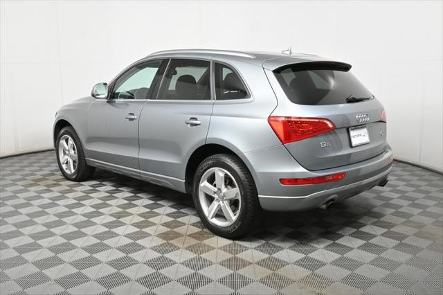 Photo of 2012 Monsoon Gray Metallic Audi Q5