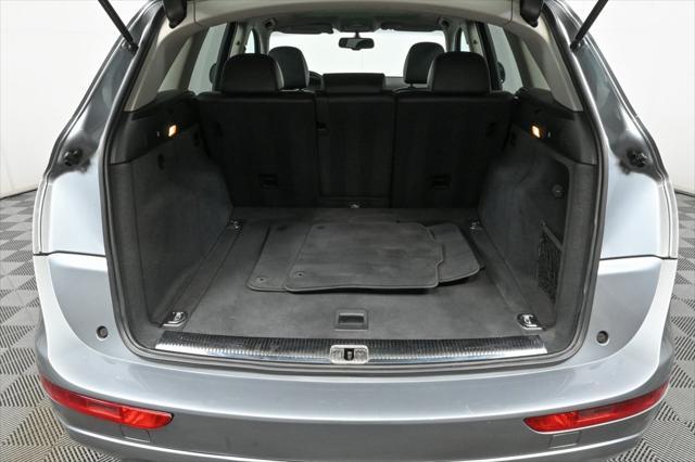Photo of 2012 Monsoon Gray Metallic Audi Q5
