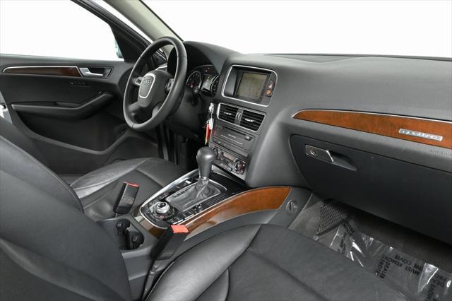 Photo of 2012 Monsoon Gray Metallic Audi Q5