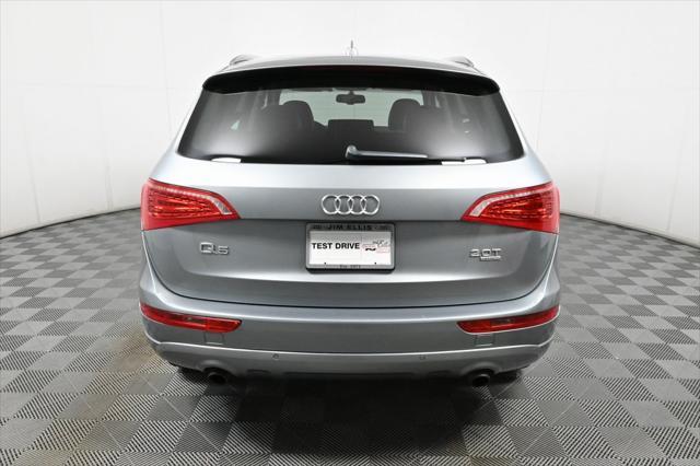 Photo of 2012 Monsoon Gray Metallic Audi Q5