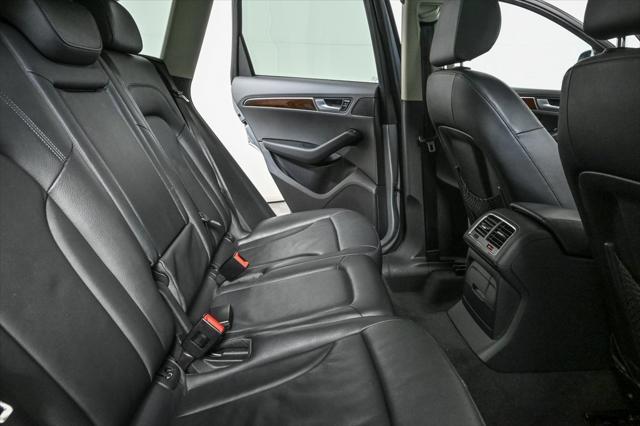 Photo of 2012 Monsoon Gray Metallic Audi Q5
