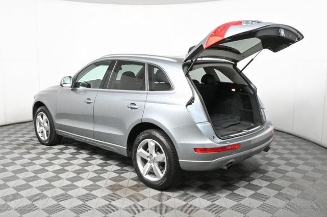 Photo of 2012 Monsoon Gray Metallic Audi Q5