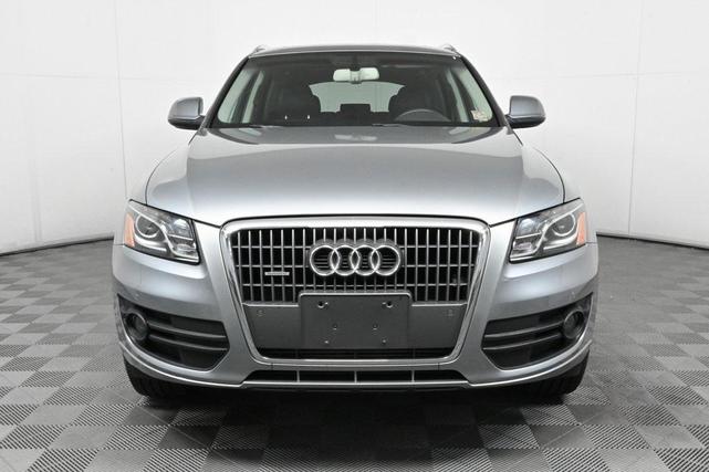 Photo of 2012 Monsoon Gray Metallic Audi Q5