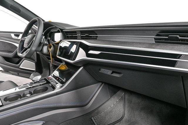 Photo of 2025 Gray Audi RS 7
