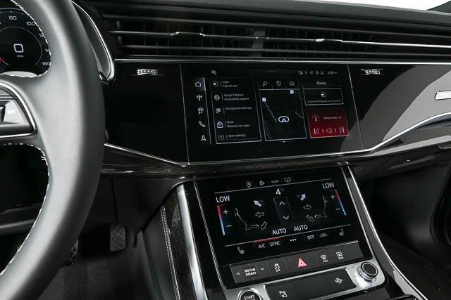 Photo of 2025 Waitomo Blue Metallic Audi Q7