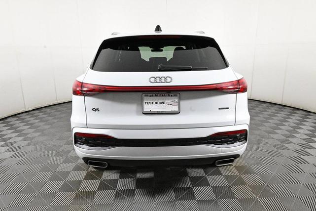 Photo of 2025 Glacier White Metallic Audi Q5