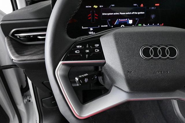Photo of 2025 Glacier White Metallic Audi Q5