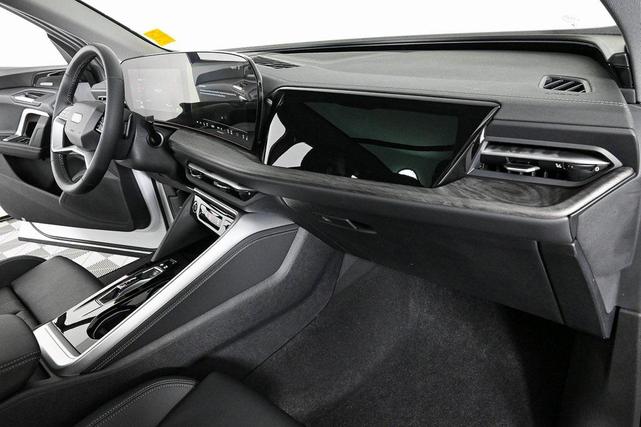 Photo of 2025 Glacier White Metallic Audi Q5
