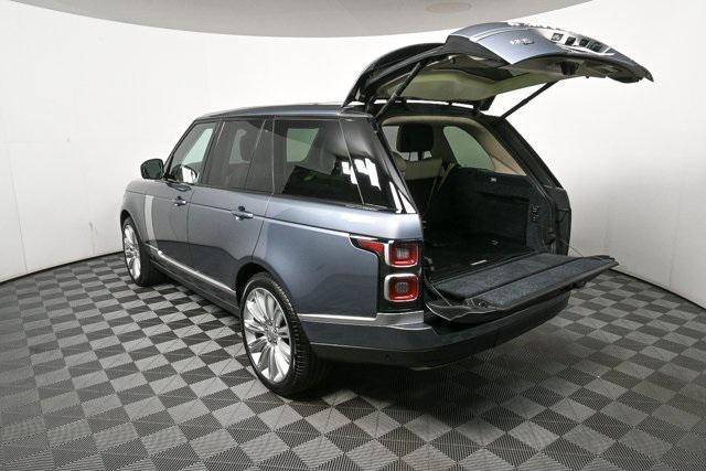 Photo of 2020 Byron Blue Metallic Land Rover Range Rover