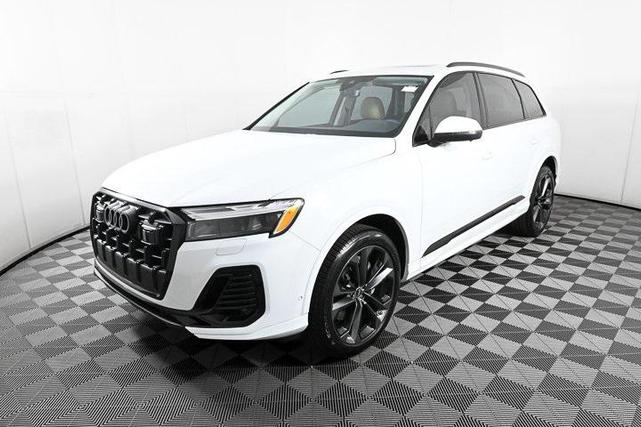 Photo of 2025 Glacier White Metallic Audi Q7