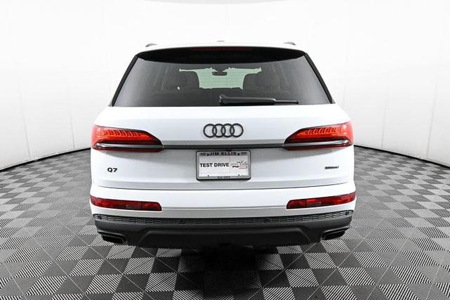 Photo of 2025 Glacier White Metallic Audi Q7