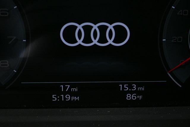 Photo of 2025 Daytona Gray Pearl Effect Audi Q3