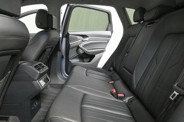 Photo of 2023 Florett Silver Metallic Audi e-tron