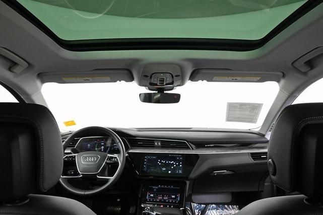 Photo of 2023 Florett Silver Metallic Audi e-tron