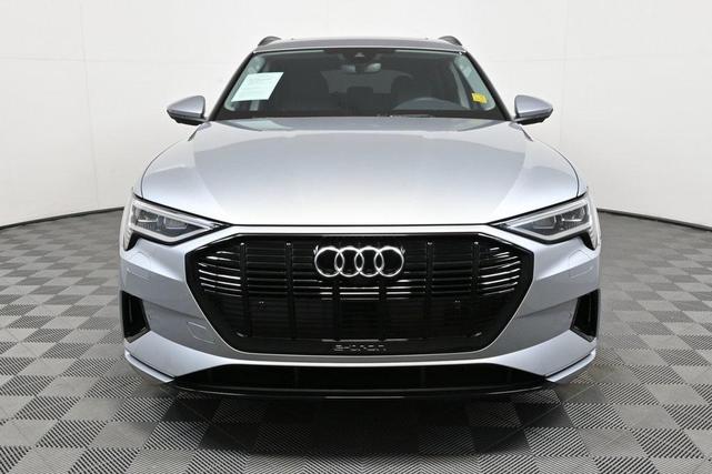 Photo of 2023 Florett Silver Metallic Audi e-tron
