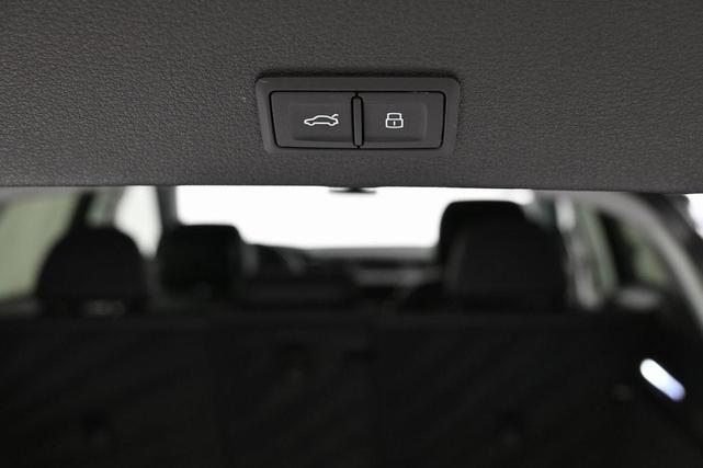 Photo of 2023 Florett Silver Metallic Audi e-tron