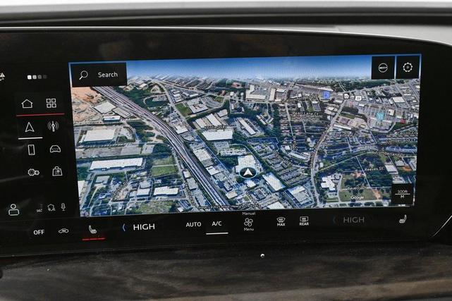 Photo of 2025 Mythos Black Metallic Audi Q5