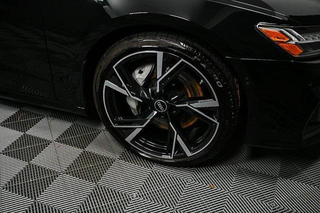 Photo of 2025 Black Metallic Audi A7