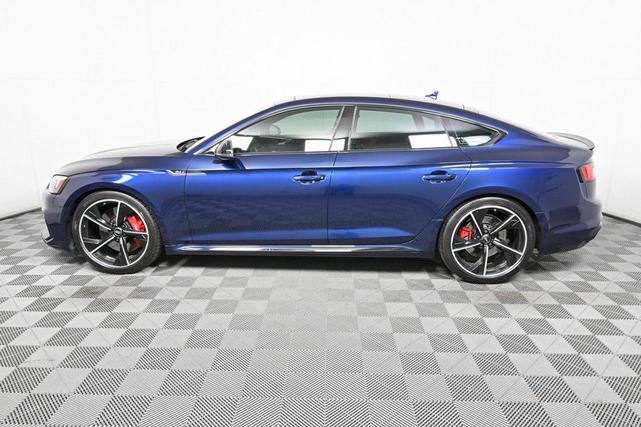 Photo of 2019 Blue Metallic Audi RS 5