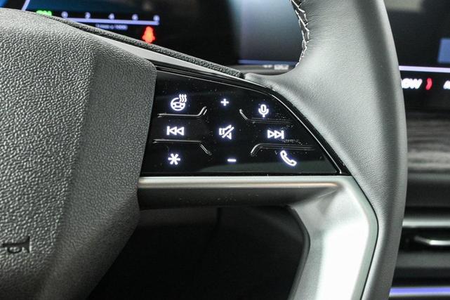 Photo of 2025 Mythos Black Metallic Audi Q5