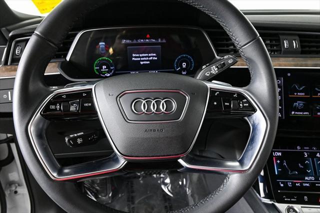 Photo of 2022 Glacier White Audi e-tron