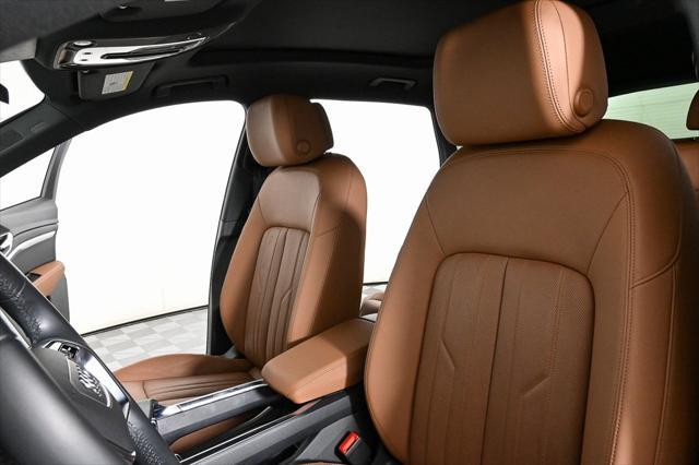 Photo of 2022 Glacier White Audi e-tron