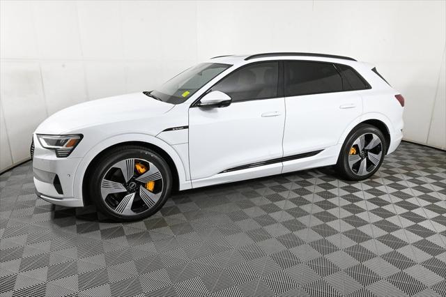 Photo of 2022 Glacier White Audi e-tron